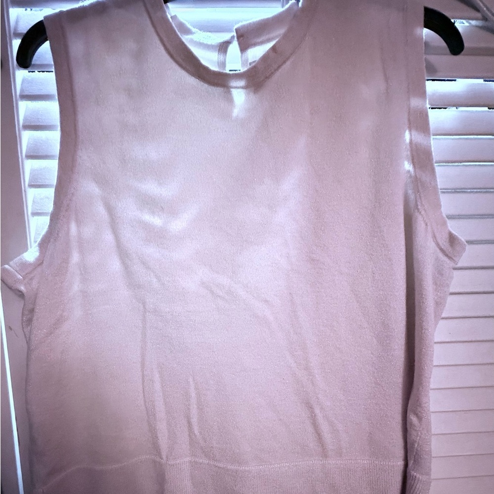 Worthington Soft Cream Top Accented with Gold Shimmer Size 2x. Excellent c